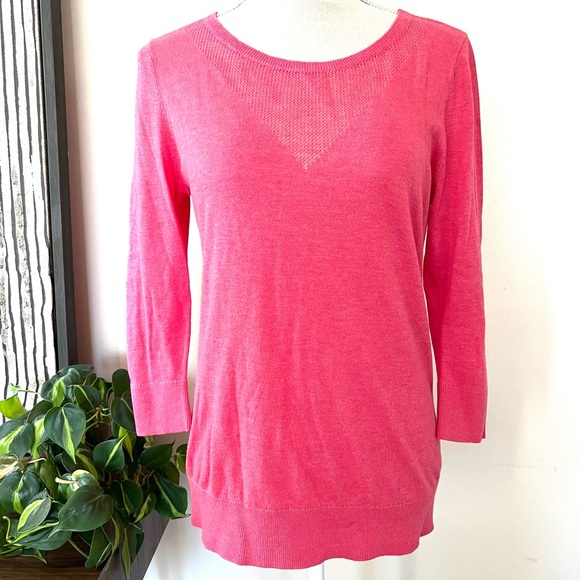 BANANA REPUBLIC Knit  Pink Crochet Trim Top Long Sleeve Round Neck size Small - Picture 1 of 7